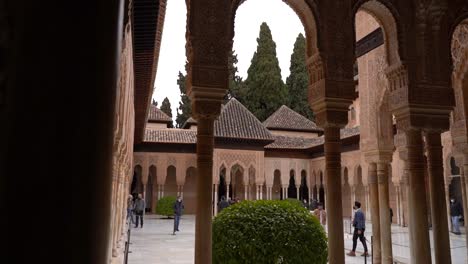 Reveal-of-beautiful-interior-courtyard-inside-Alhambra-Palace