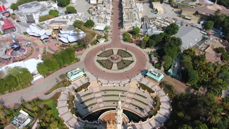 Disneyland-Hong-Kong-Vacío-Y-Cerrado-Para-Los-Visitantes-Debido-A-Las-Pautas-De-Bloqueo-Covid19,-Vista-Aérea
