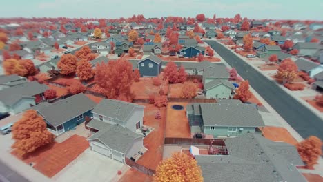Ein-Gut-Bewässertes-Viertel-Mit-Zombie-Apokalypse-Farben,-Da-Die-Nahinfrarotkamera-Von-Grün-Zu-Orange-Wechselt