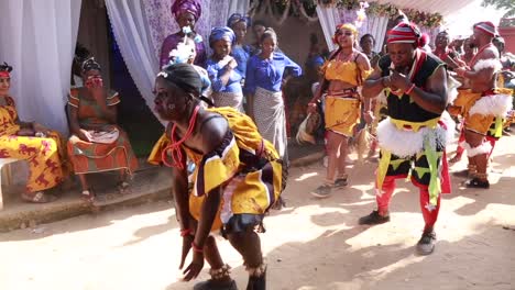 Festival-De-Máscaras-De-La-Tierra-Igbo-En-La-Parte-Oriental-De-Nigeria