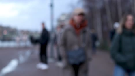 People-walking-in-the-street-blurred