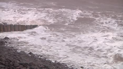 Waves-breaking-on-pebble-beach