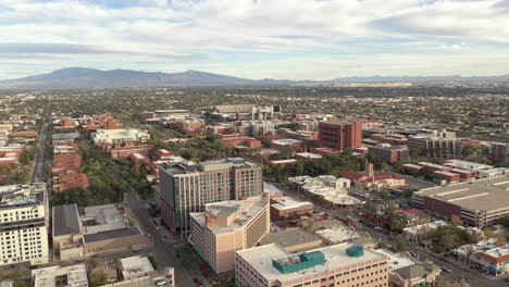 Marriott-University-Park-in-Tucson,-next-to-University-of-Arizona,-drone-orbit