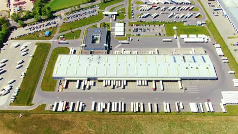 Luftaufnahme-Von-Lagerhallen-Oder-Industriefabriken-Oder-Logistikzentren-Von-Oben