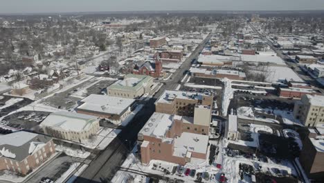 Top-view-of-Warren,-Ohio-in-the-winter