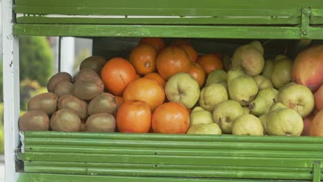 Kiwi,-oranges-and-pears---4k