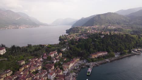 Aerial-arc-over-popular-Italian-travel-destination-on-Lake-Como