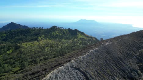 Kawah-Ijen-Crater-Rim-Reveal-of-Indonesian-Landscape