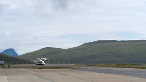 Passenger-Airplane-in-Final-Approach-for-Vagar-Airport,-Faroe-Islands