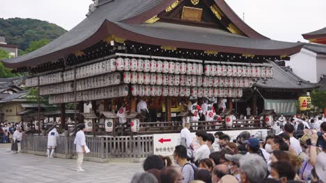 Yasaka-Jinja-Stage-and-Lanterns-as-Gion-Matsuri-Festival-begins