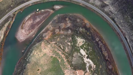 Colorado-Flussbiegung-Mit-Blick-Von-Oben,-Drohnenvideo