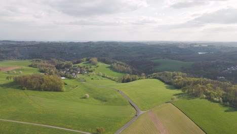 Picturesque-green-fields-and-landscapes-in-the-rural-countryside-of-North-Rhine---Westphalia-in-Germany,-Europe