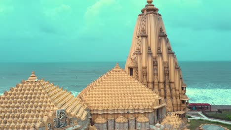 El-Templo-De-Dios-Indio-Más-Famoso-Llamado-Somnath-Mahadev-Temple-En-Somnath,-Gujarat,-India