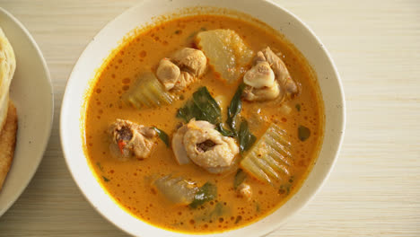 Chicken-curry-soup-with-roti-or-naan-with-chicken-tikka-masala---Asian-food-style