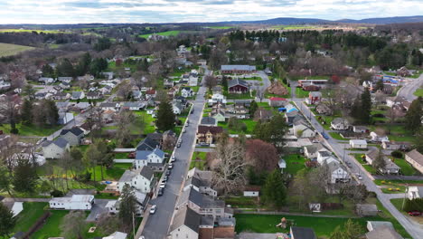 Rising-aerial-of-traditional-small-town-in-USA