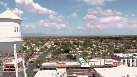 Gilbert-Arizona-water-tower,-drone-dolly-zoom