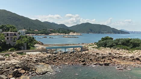 Puente-Del-Amante-Azul-En-Shek-O,-Hong-Kong,-Vista-Aérea-De-Drones