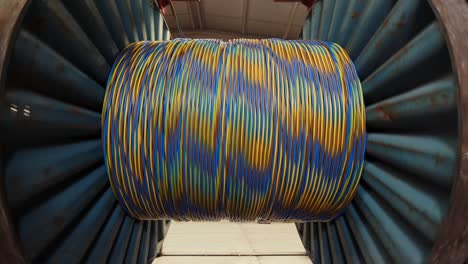 Winding-of-the-electrical-cable-to-the-bobbin-in-the-production