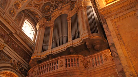 órgano-Merklin-Dentro-De-La-Iglesia-De-St