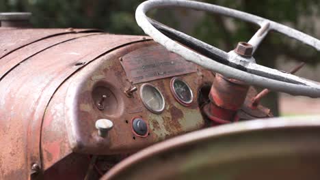 Close-Up-Of-An-Old-Tractor-On-A-Farm-In-Barossa-Valley,-Adelaide,-Australia
