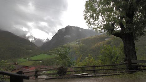Panning-Time-lapse-view-of-mountains,-from-Caleao,-In-Parque-Natural-de-Redes,-Asturias,-Spain
