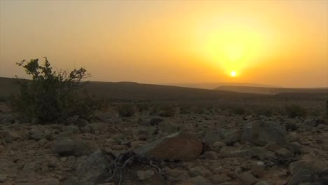 Sunrise-in-an-Israeli-Desert