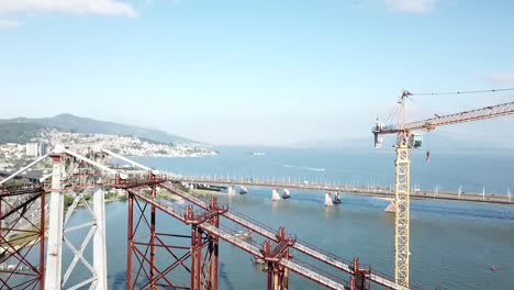 Amazing-drone-footage-of-the-Hercilio-Luz-bridge-at-FlorianÃ³polis,-Brazil