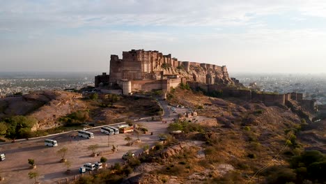 Aerial-of-Mehrangarh-Fort-in-Jodhpur,-Rajasthan,-India