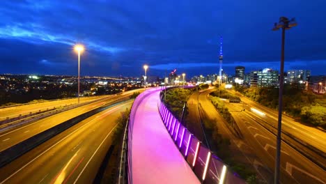 Zeitraffer-Von-Auckland-Skycity-Und-Autobahn-Bei-Nacht