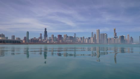 Chicago-skyline-panoramic-view-on-a-sunny-day