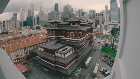 The-Buddha-Tooth-Relic-Temple-in-Singapore
