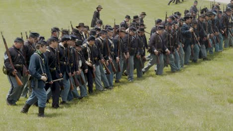 Civil-War-re-enactors-stage-a-battle-at-the-Ohio-History-Center