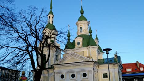 Establishing-shot-of-St-Martyr-Catharina-Church-in-Parnu,-Estonia