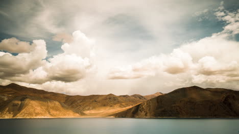 Pangong-Tso-high-altitude-salt-water-lake-with-swirling-storm-clouds,-bordering-India-and-China