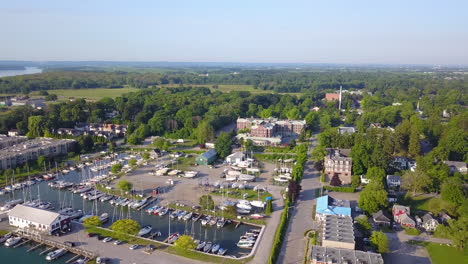 Aerial-view-of-the-harbour-in-the-gorgeous-small-town-of-Niagara-on-the-Lake,-Ontario