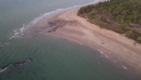 High-Aerial-drone-shot-of-Lee-Point-Beach-in-Darwin,-Northern-Territory