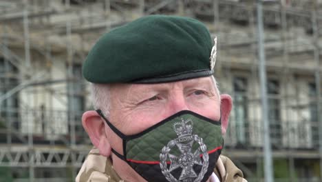 Army-veteran-from-the-Rifles-Regiment-attends-protest-in-Dover,-Kent,-05-09-20