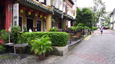 Bar-at-Emerald-Hill,-peaceful-exclusive-enclave-neighbourhood-with-Peranakan-heritage