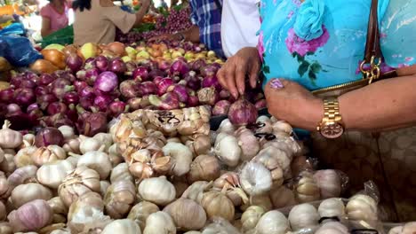 Buying-Fresh-Ginger,-Garlic-and-Onions-at-Local-Wet-Market-in-the-Philippines---Herbs-and-Spices-in-Vegetable,-Agriculture-and-Farm-Industry