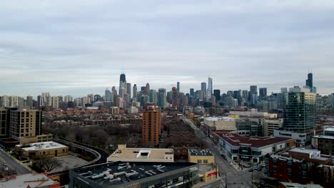 Chicago-City-Skyline-in-the-Evening---Aerial-Establishing-Approach