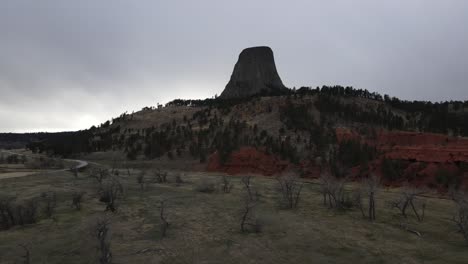 Monumento-Nacional-De-La-Torre-Del-Diablo-En-Wyoming