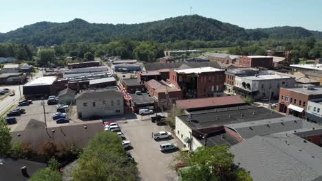 barbourville-kentucky-aerial-push-in
