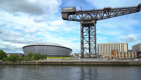 Wide-Dolly-From-Right-To-Left-With-The-SSE-Hydro-and-Finnieston-Crane,-Glasgow