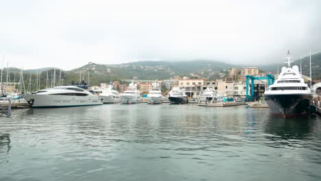 Varazze,-Italy---11-june-2019:Big-yachts-in-the-marina,-harbor,cloudy-day,-Varazze-,Ligurian-sea-,Italy