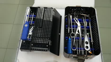 Werkzeugkasten-Für-Chirurgische-Orthopädische-Medizinische-Instrumente