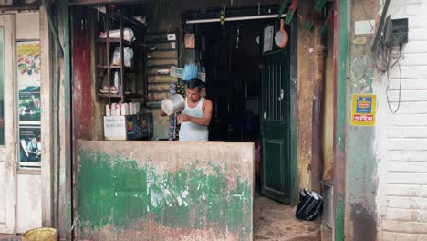 Roadside-small-tea-shop-in-Kolkata,-West-Bengal