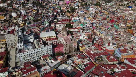 Basilica-de-Guanajuato,-Mexico,-Drone-Shot-4K