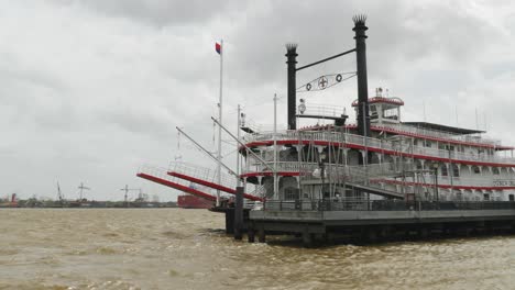 City-of-New-Orleans-Riverboat-Dock-Mississippi-River-Windy-Cloudy-Day
