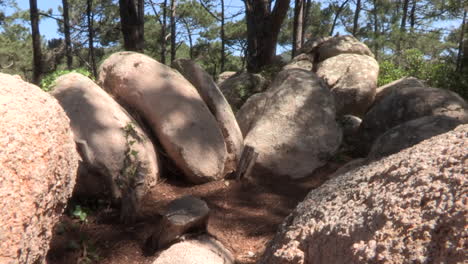 Grandes-Piedras-Encontradas-En-La-Serra-De-Sintra