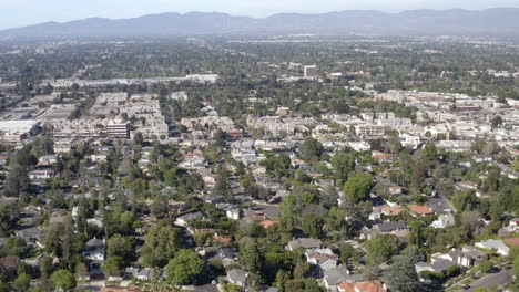 Flying-north-above-the-hills-of-Sherman-Oaks-California